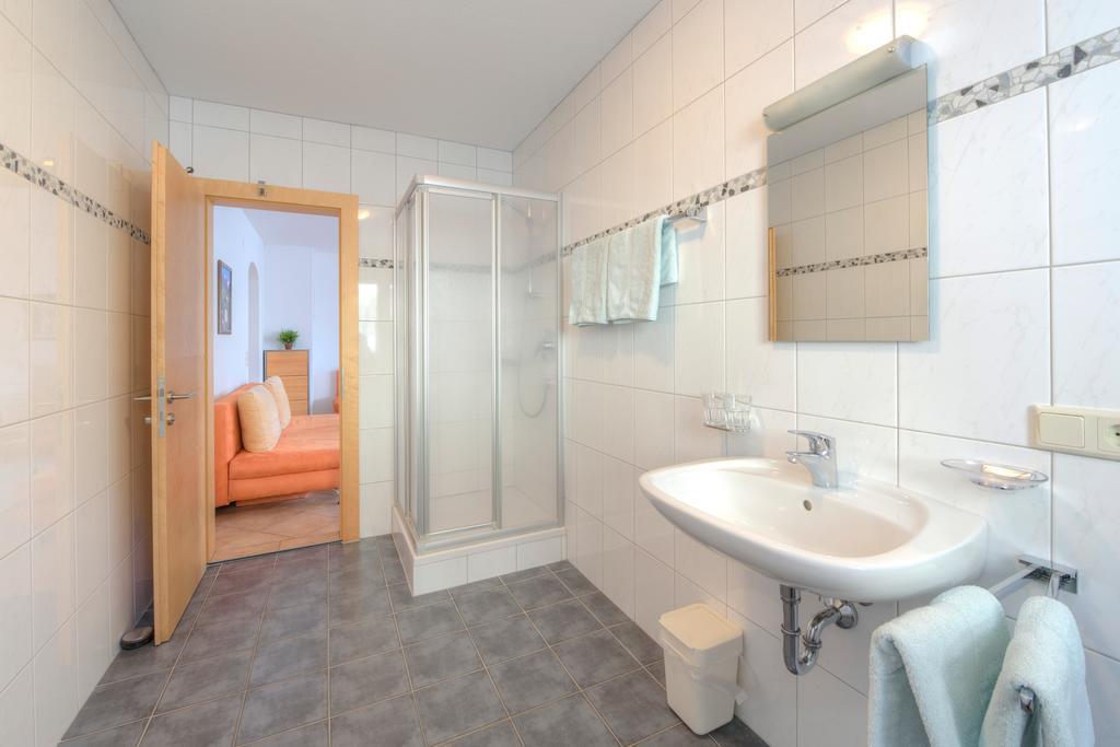 Appartement Strolz Schnann Habitación foto